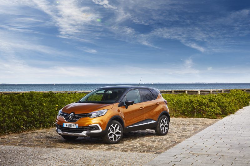 Renault’nun Yenilenen Şehirli Crossover Modeli Captur Türkiye’de…