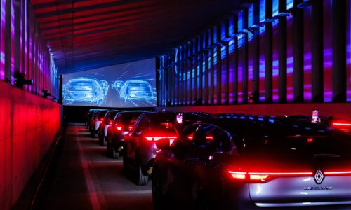 YENİ RENAULT MEGANE E-TECH %100 ELEKTRİKLİ LANSMANI’NIN ÜNÜ ÜLKE SINIRLARINI AŞTI