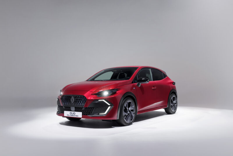 Türkiye’nin En Çok Tercih Edilen Modeli: Yeni Renault Clio, 6. Nesliyle Yeniden Sahneye Çıkıyor