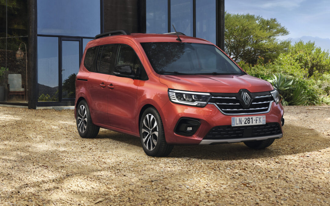 Renault Hafif Ticari Araçlardaki İddiasını Yeni Bir Modelle Pekiştiriyor: Yeni Renault Kangoo Multix Satışta