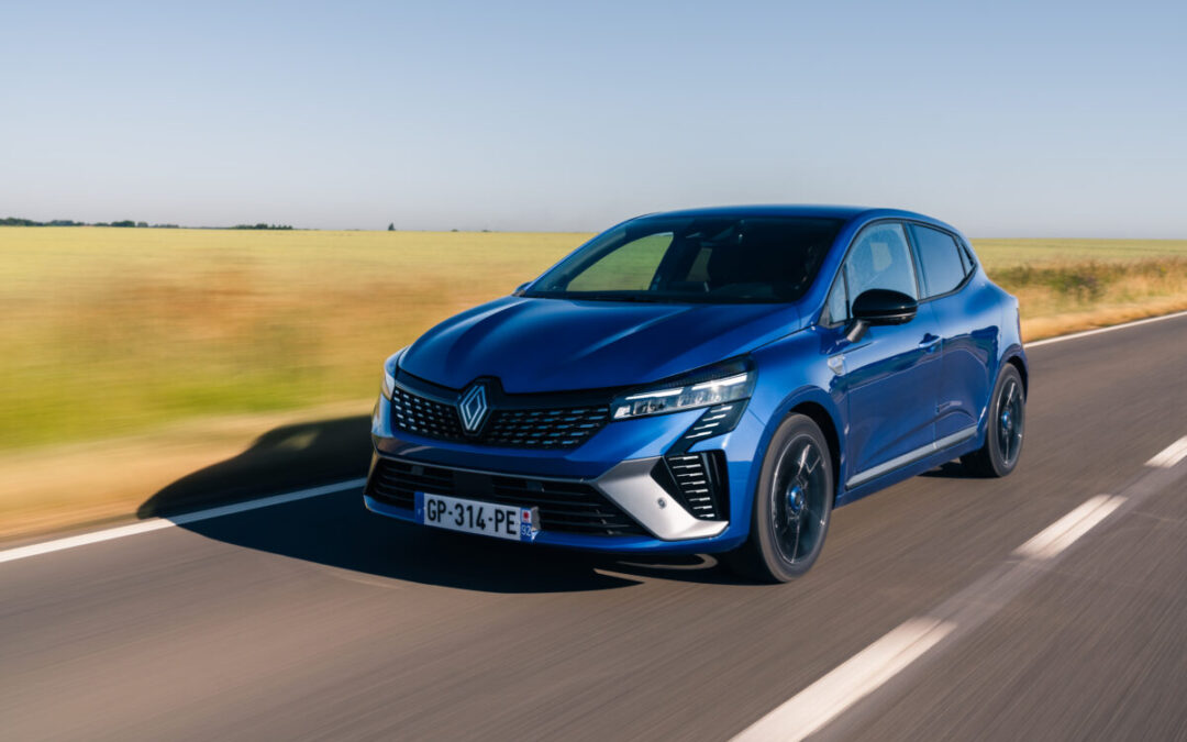 Yeni ÖTV Muafiyeti Düzenlemesiyle Öne Çıkan Renault’nun Yerli Modelleri: Clio ve Megane Sedan