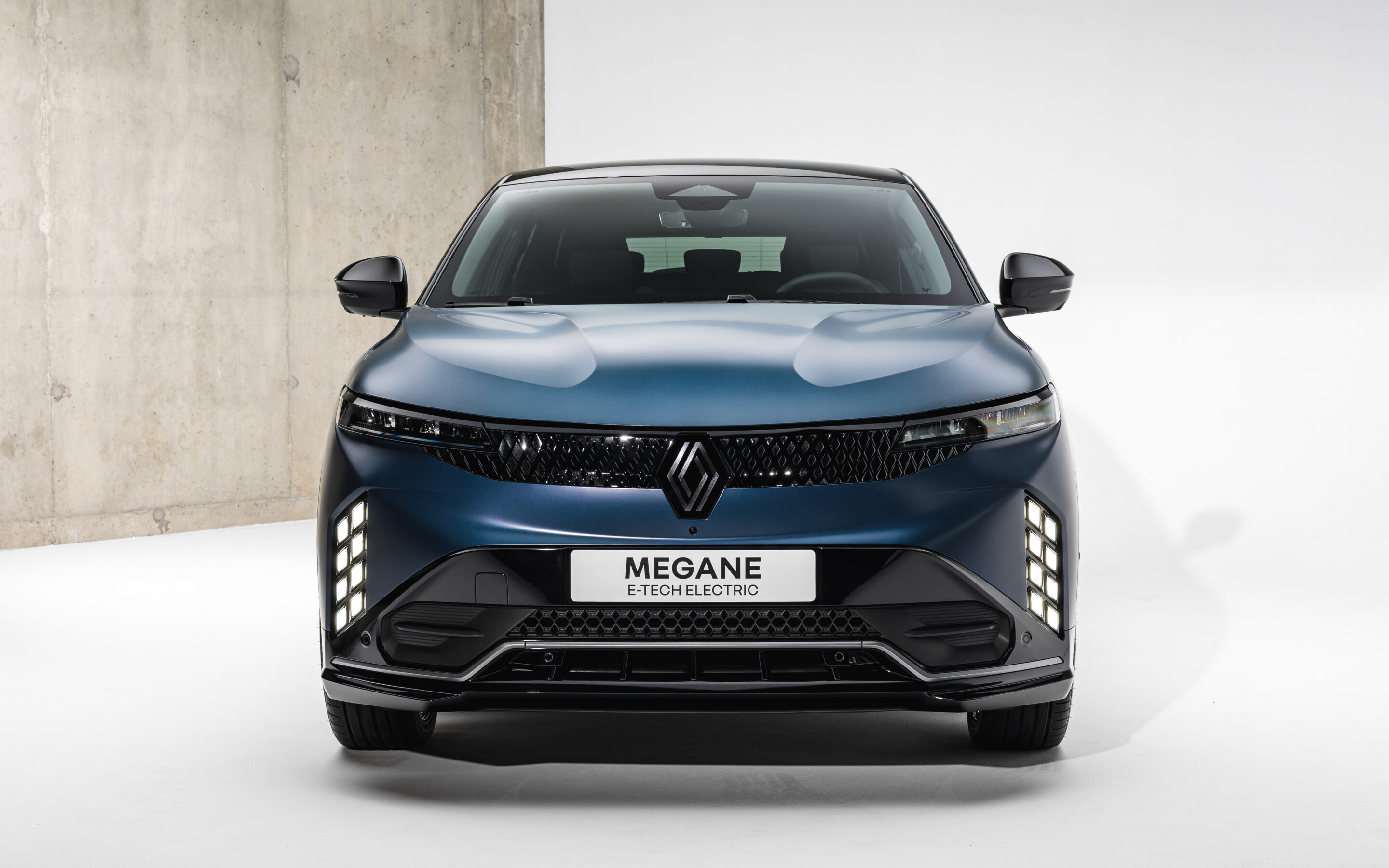 1782105724_Megane_E_Tech_2