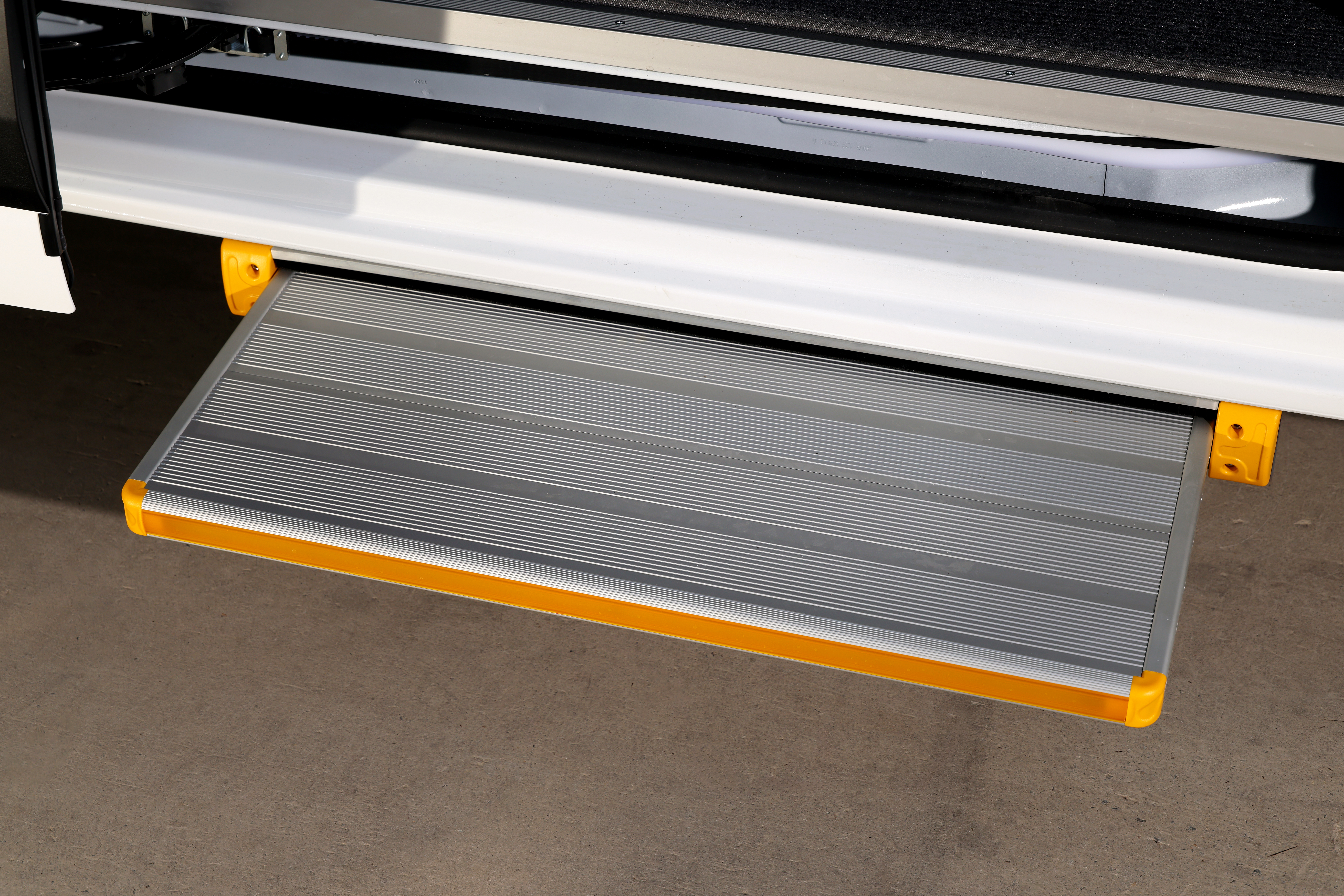 1788503292_Renault_Master_Minib__s__10_