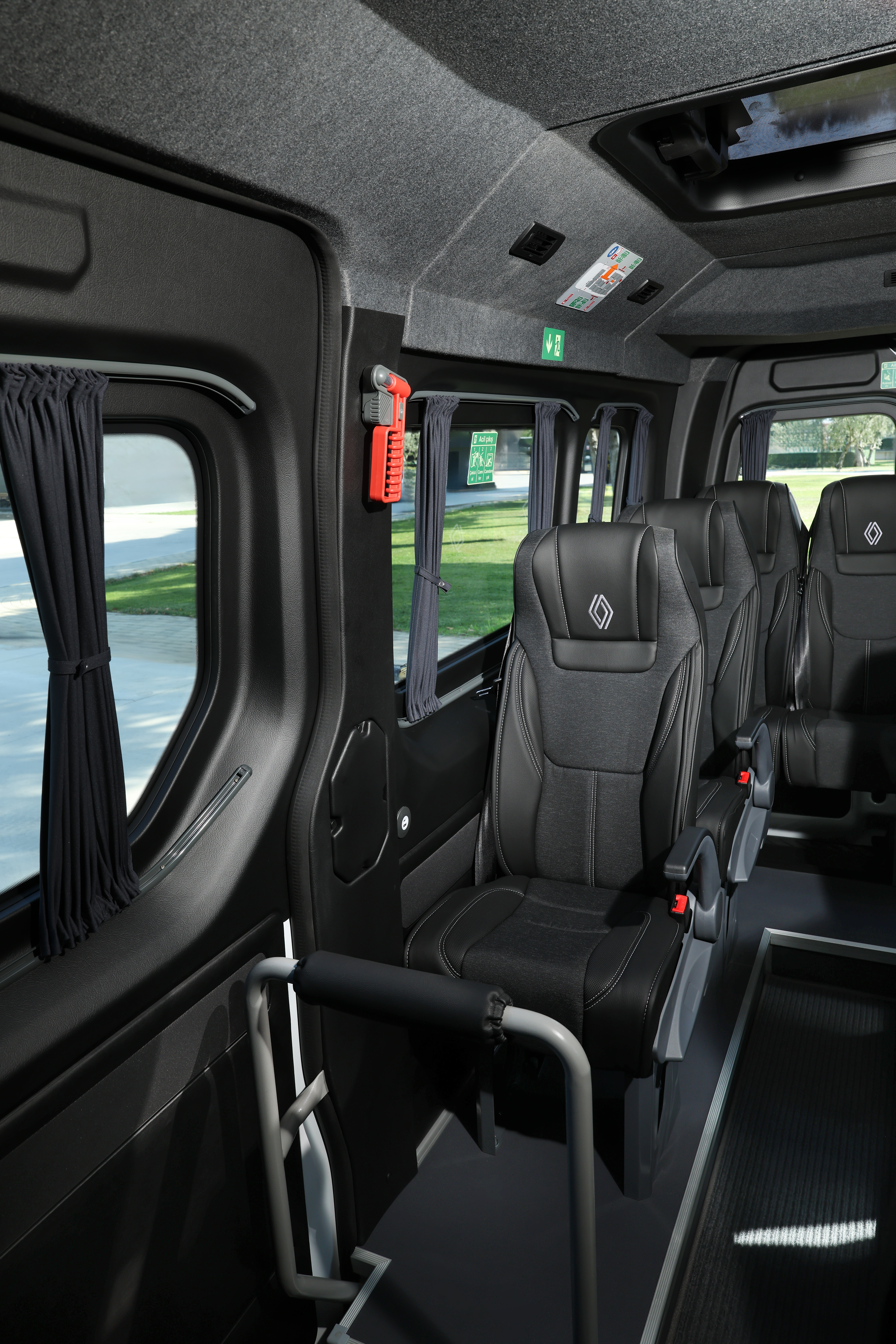 1788503305_Renault_Master_Minib__s__12_